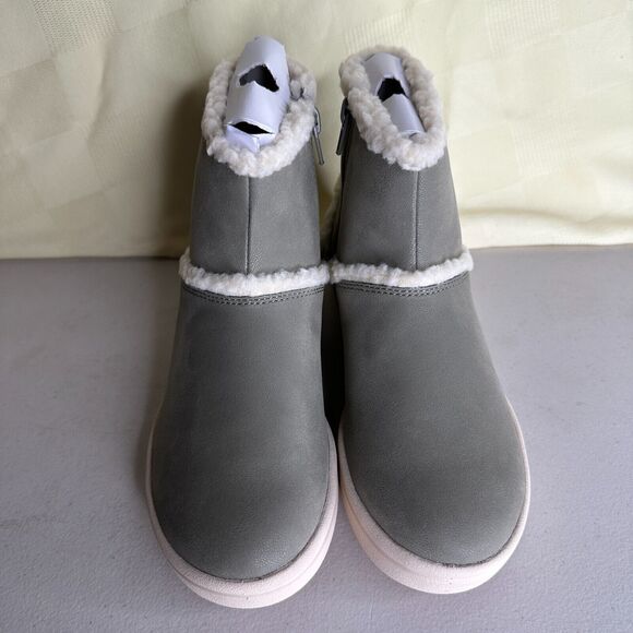 Cloudsteppers by Clarks Faux Fur Ankle Boots Step Glow Rose Dusty Olive 5M NWB - Picture 7 of 11